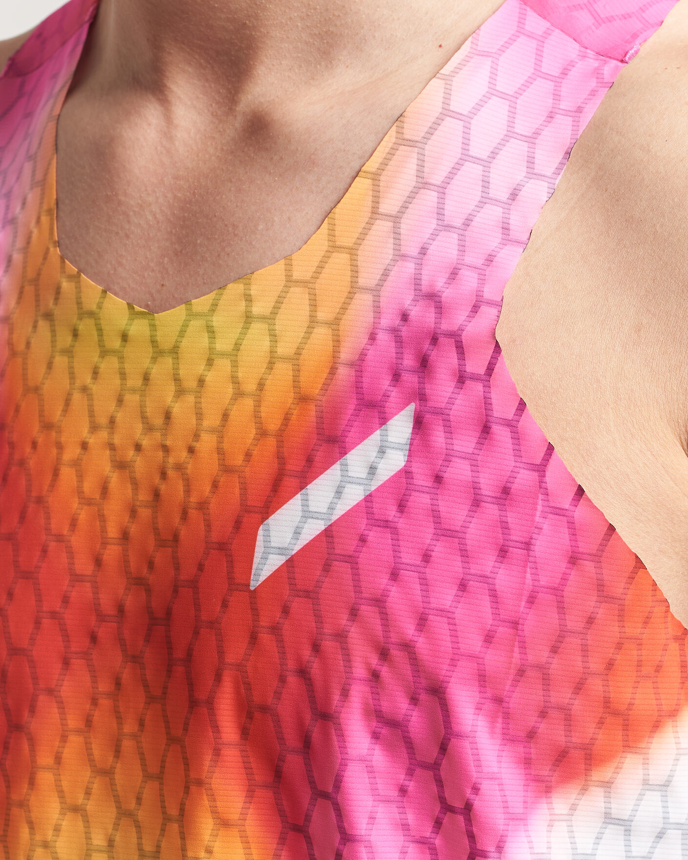 Hombres | Camisetas | SOAR Running | Graphene Race Vest Red/Orange