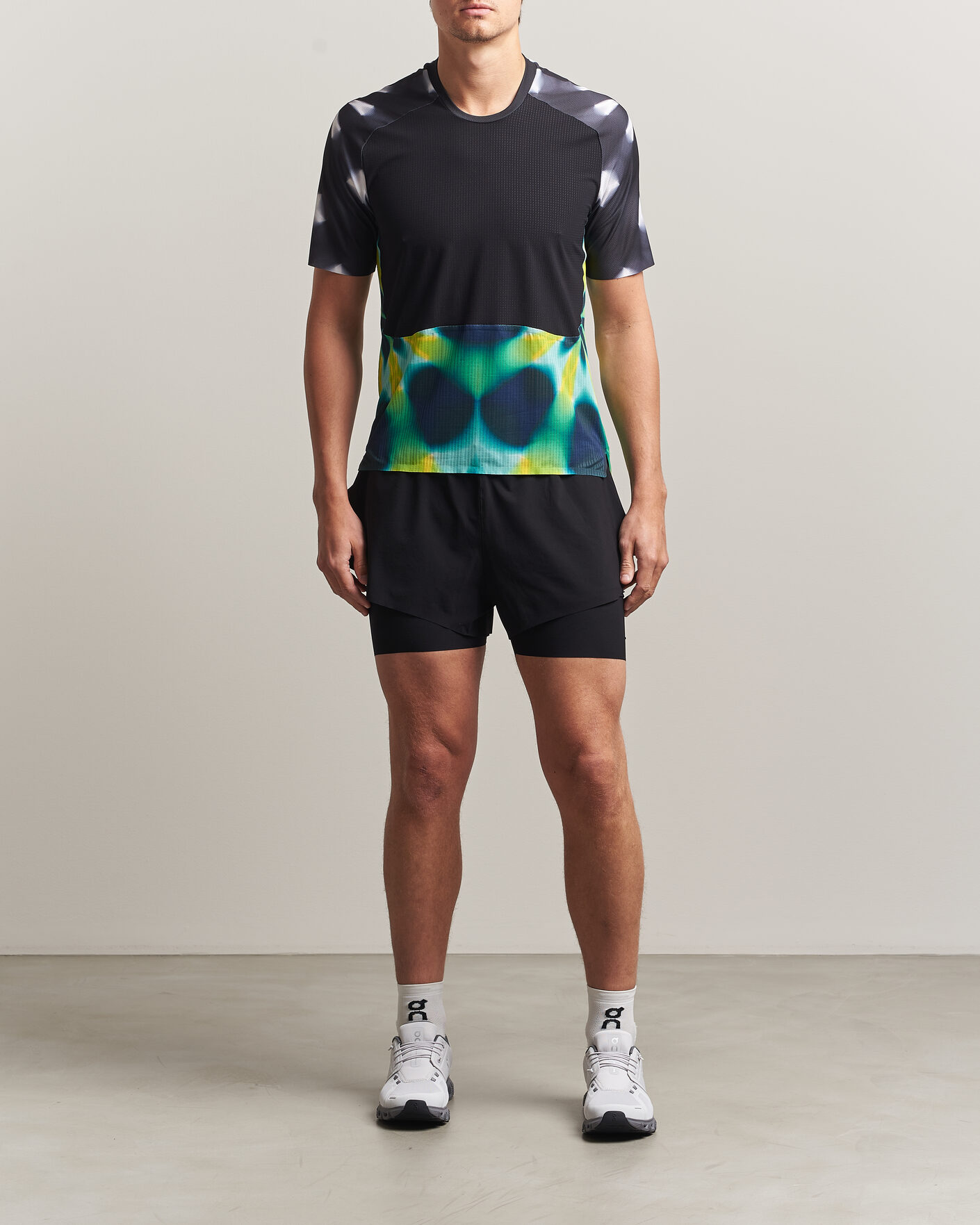 Hombres | Camisetas | SOAR Running | Trail Race Top Black/Fade Grey