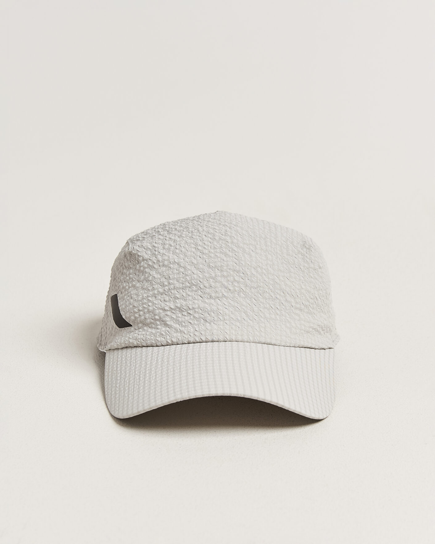 Hombres | Sombreros y gorras | SOAR Running | Dart Cap Silver Grey