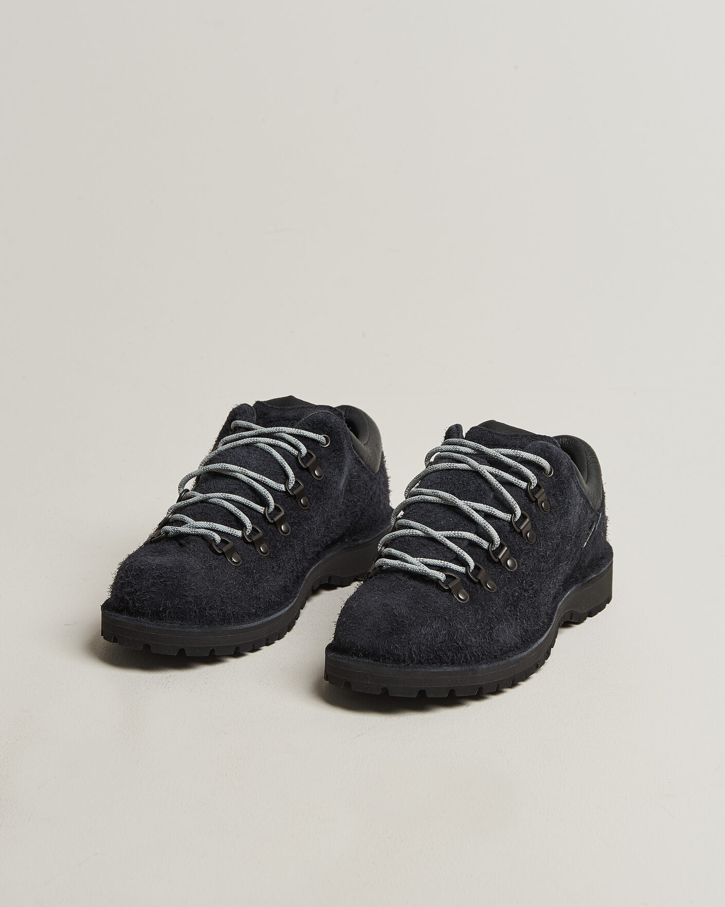 Hombres | Zapatillas de senderismo | Danner | Trail Field GORE-TEX Low Boot Jet Black