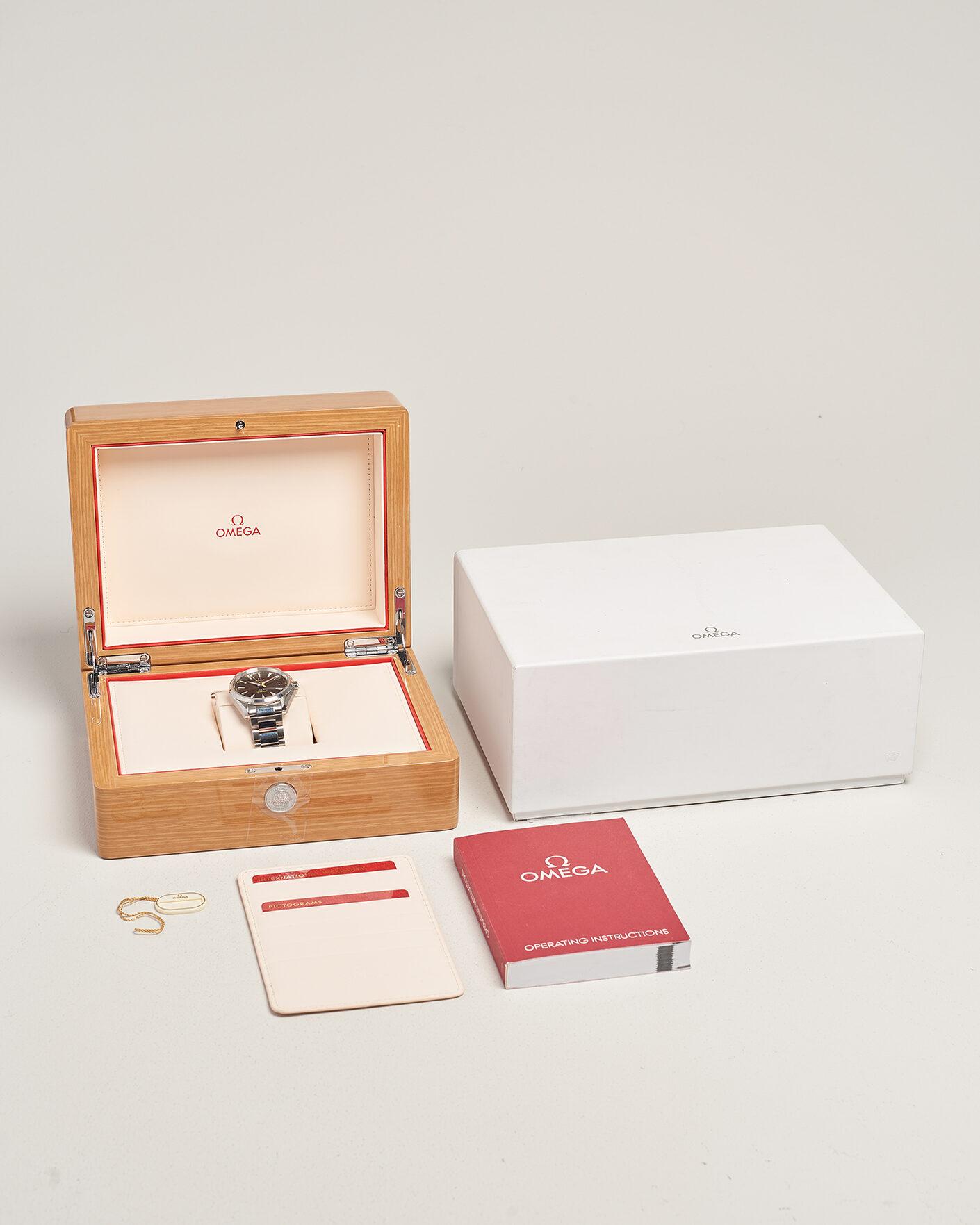 Hombres | Pre-Owned & Vintage Watches | Omega Pre-Owned | Seamaster Aqua Terra 15.000 Gauss 