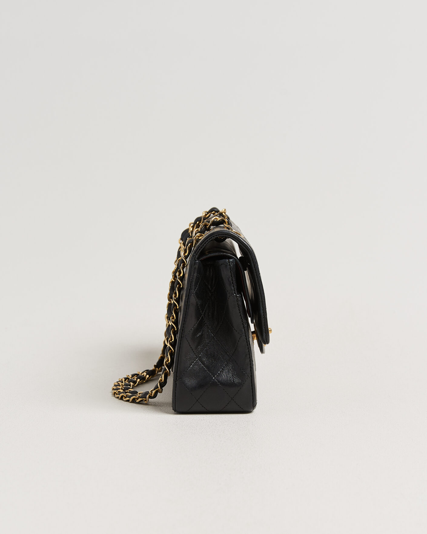 Hombres | Pre-Owned & Vintage Bags | Chanel Pre-Owned | Classic Medium Double Flap Bag Lambskin Black