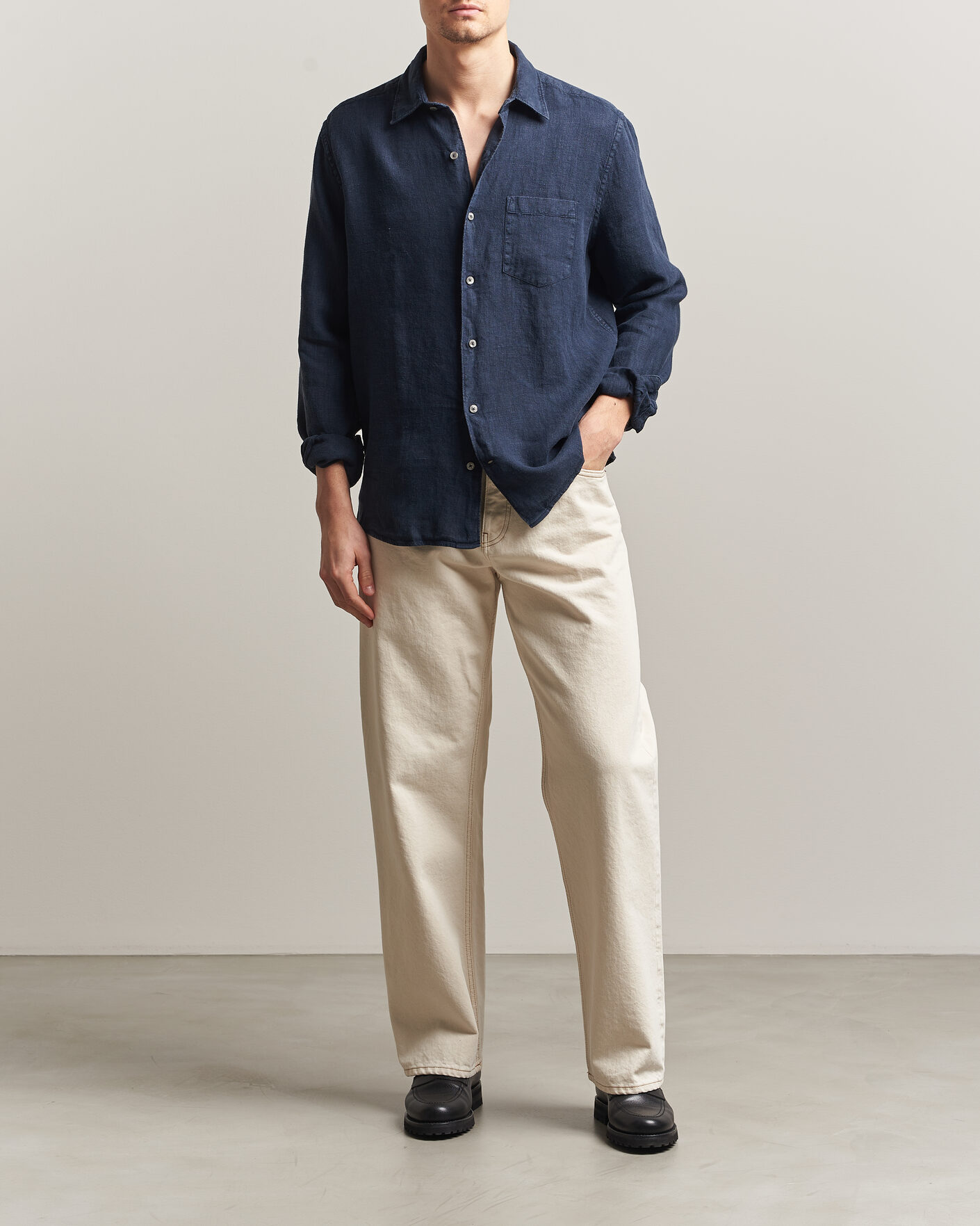 Hombres | Camisas | A Day's March | Daintree Linen Shirt Navy