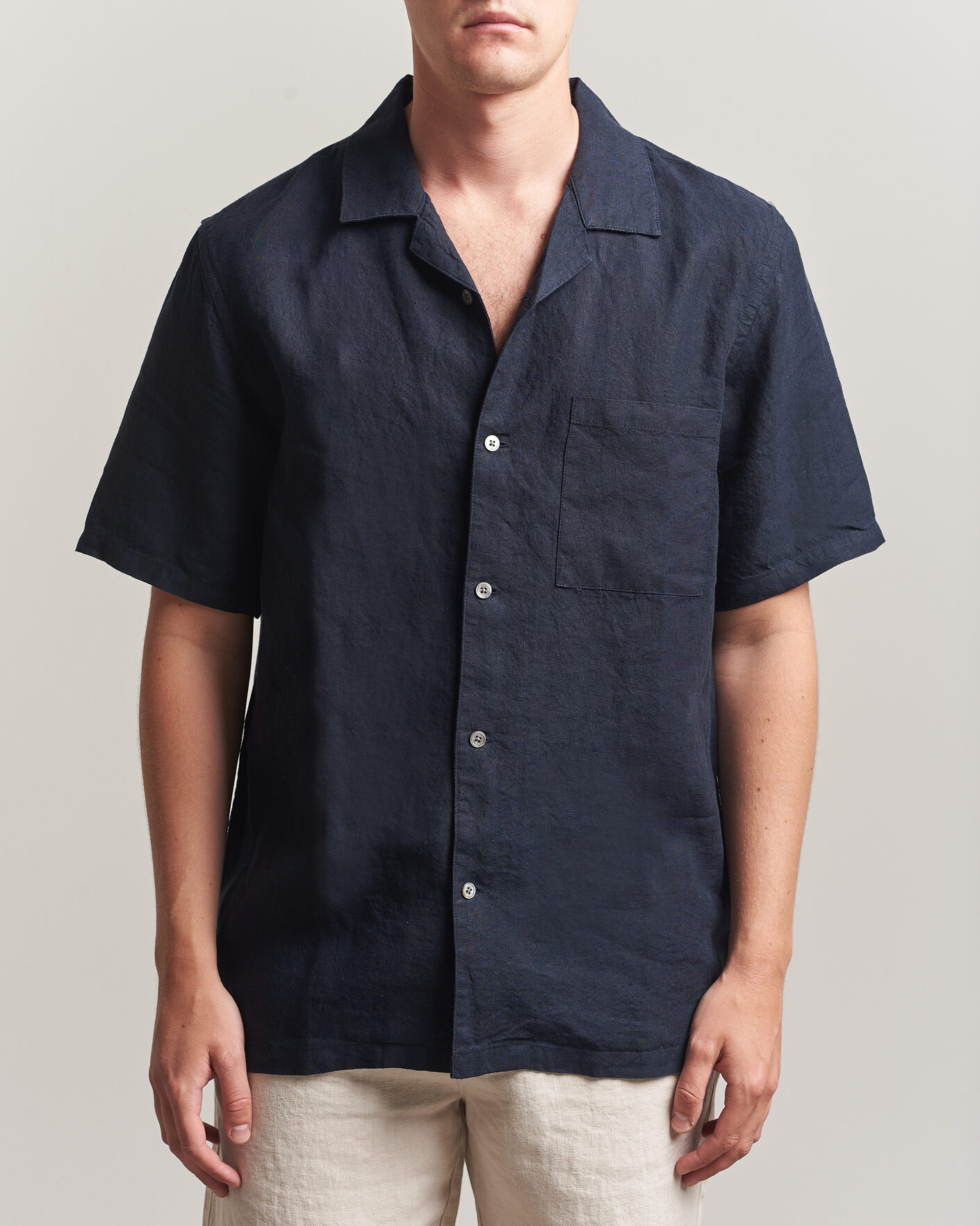 Hombres | Camisas | A Day's March | Yamu Linen Short Sleeve Shirt Navy