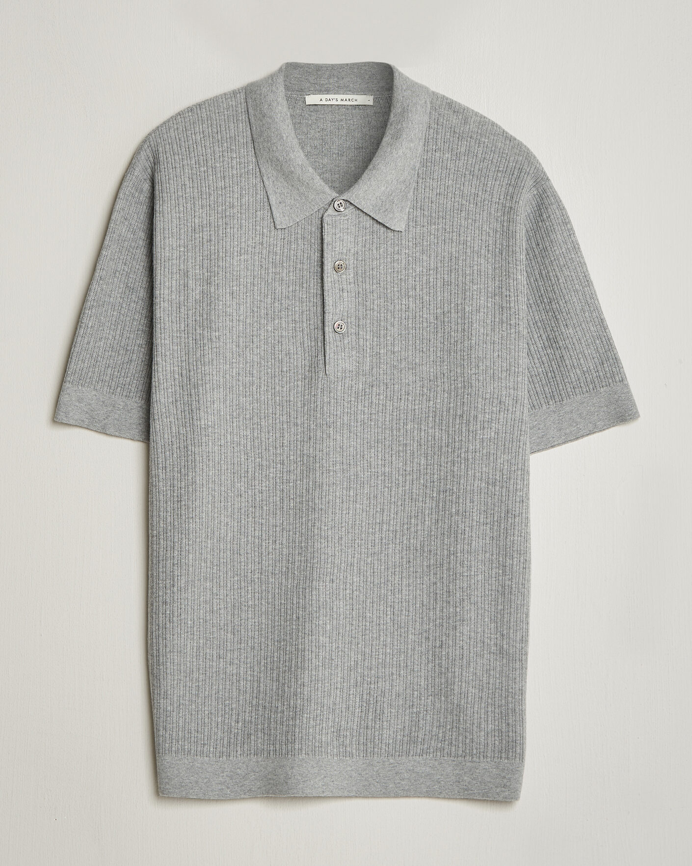 Hombres | Polos | A Day's March | Aspen Structured Knitted Polo Grey