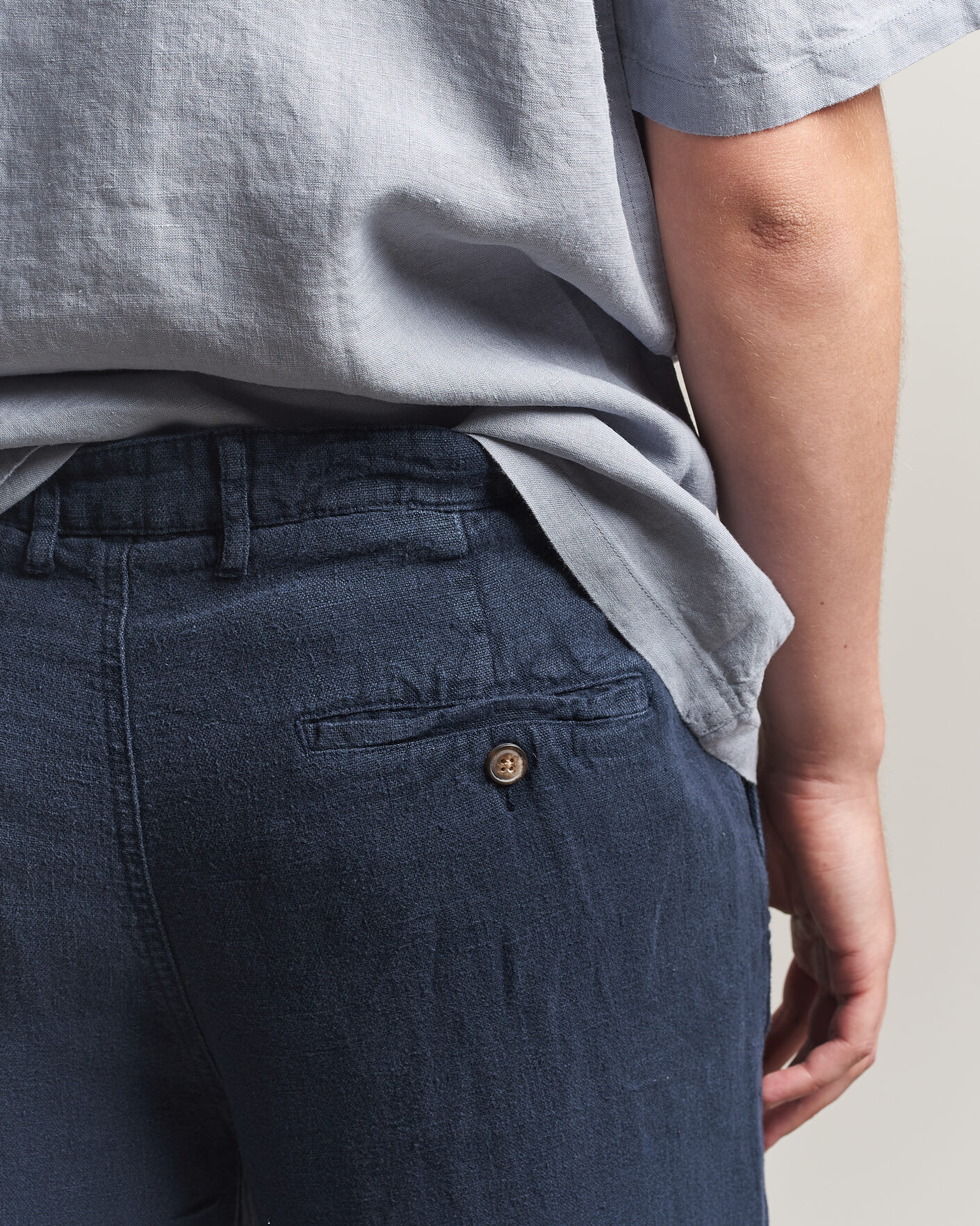 Hombres | Pantalones | A Day's March | Redwood Linen Trousers Navy