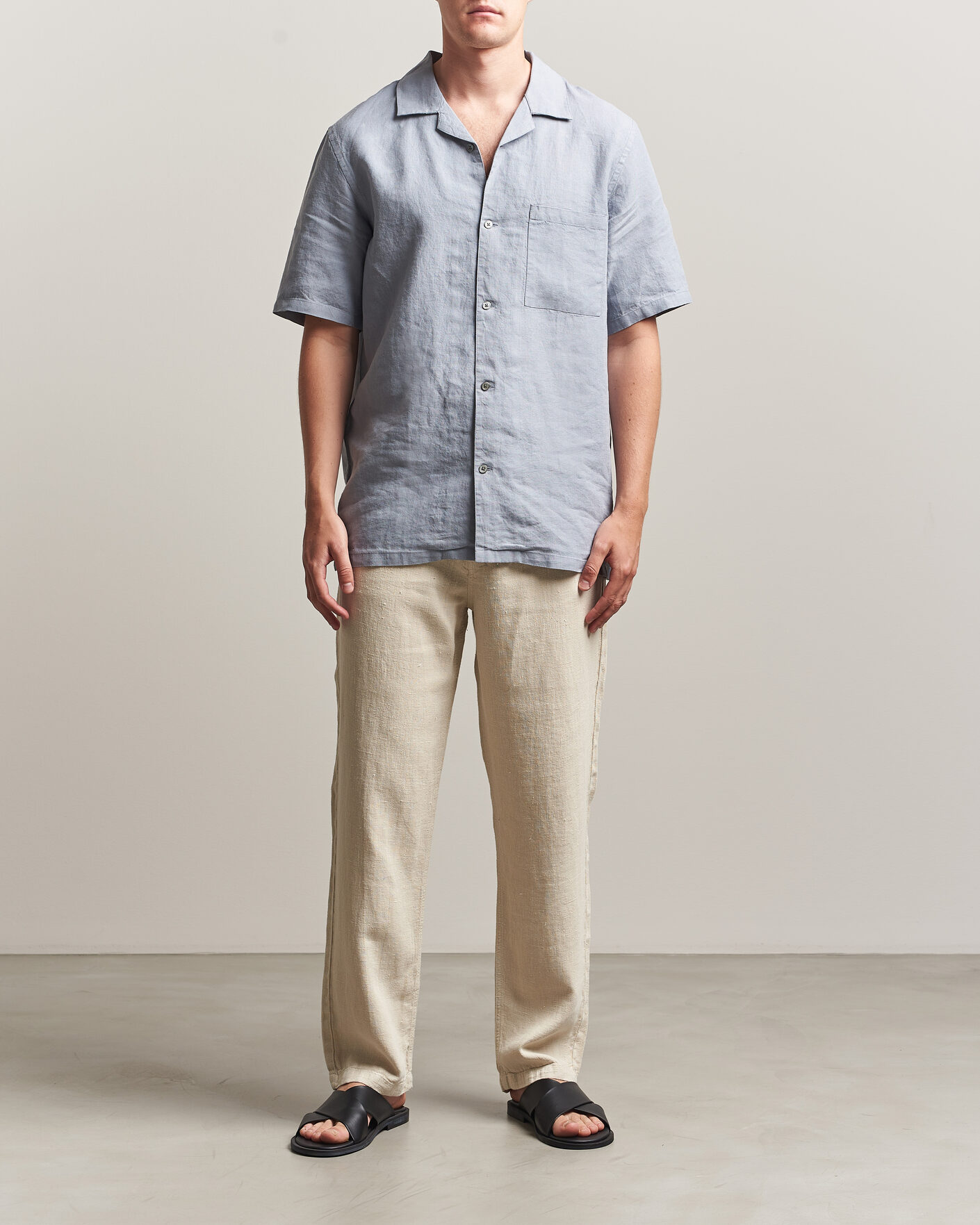 Hombres | Pantalones | A Day's March | Redwood Linen Trousers Oyster