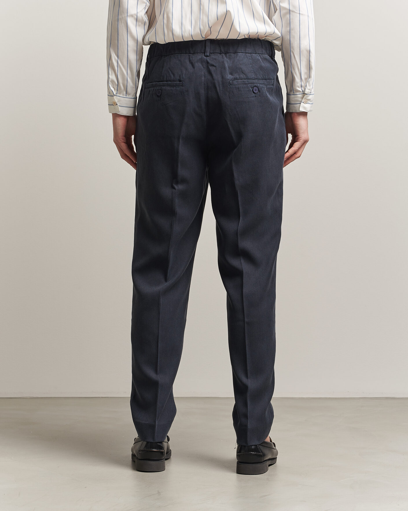 Hombres | Pantalones | A Day's March | Smart Lyocell Trousers Navy