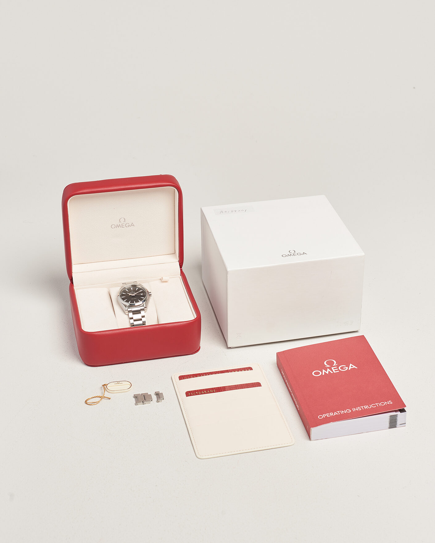 Hombres | Pre-Owned & Vintage Watches | Omega Pre-Owned | Aqua terra 150M 