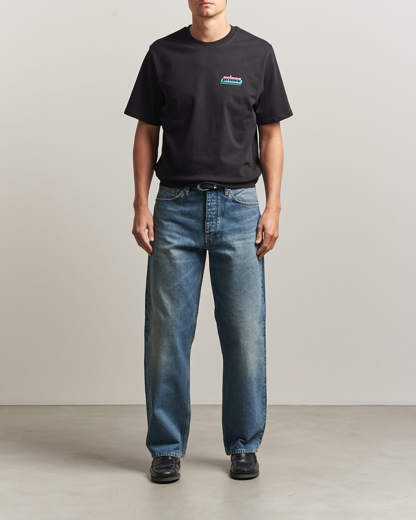 Hombres | Camisetas | LES DEUX | Prince P T-Shirt Black