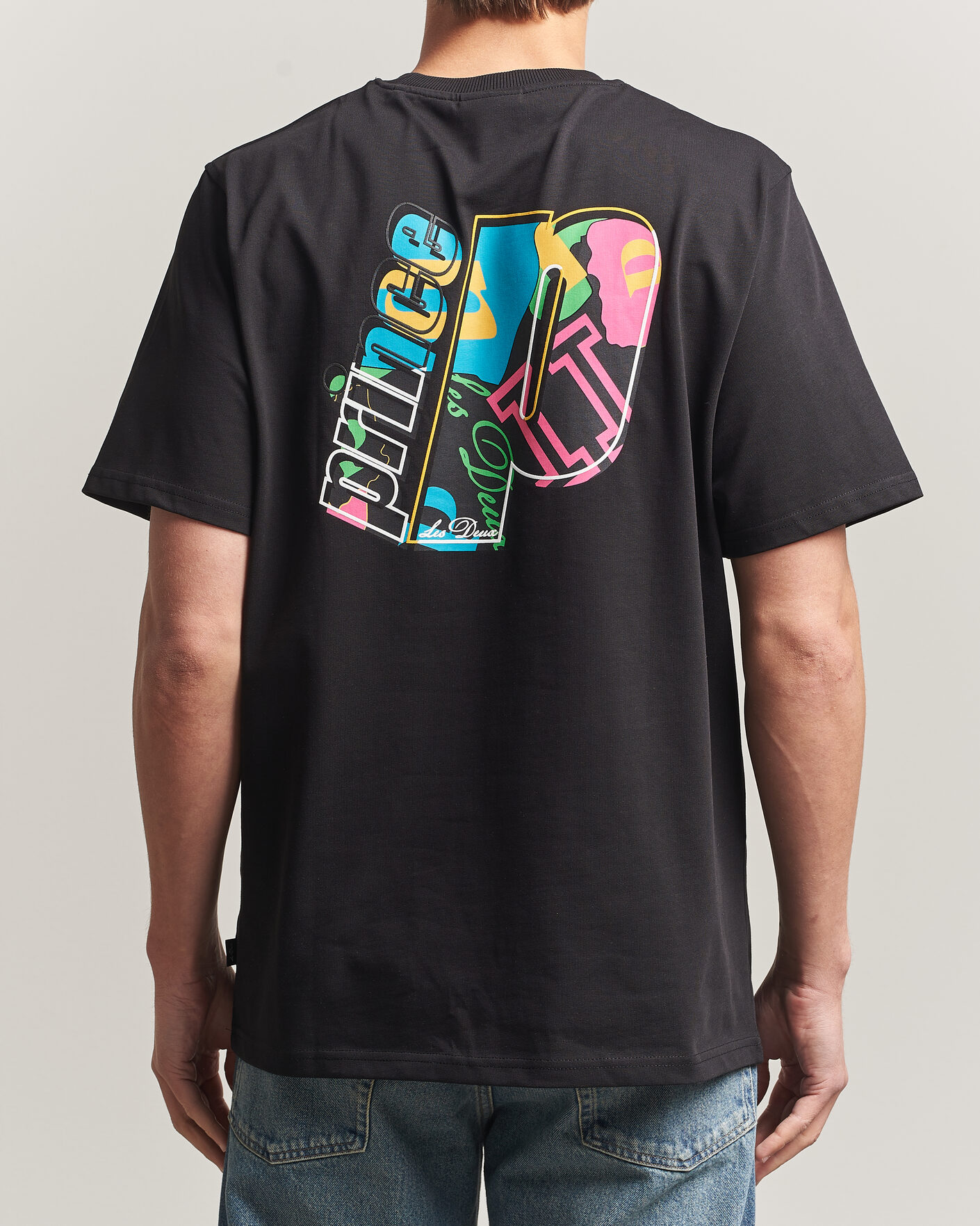 Hombres | Camisetas | LES DEUX | Prince P T-Shirt Black