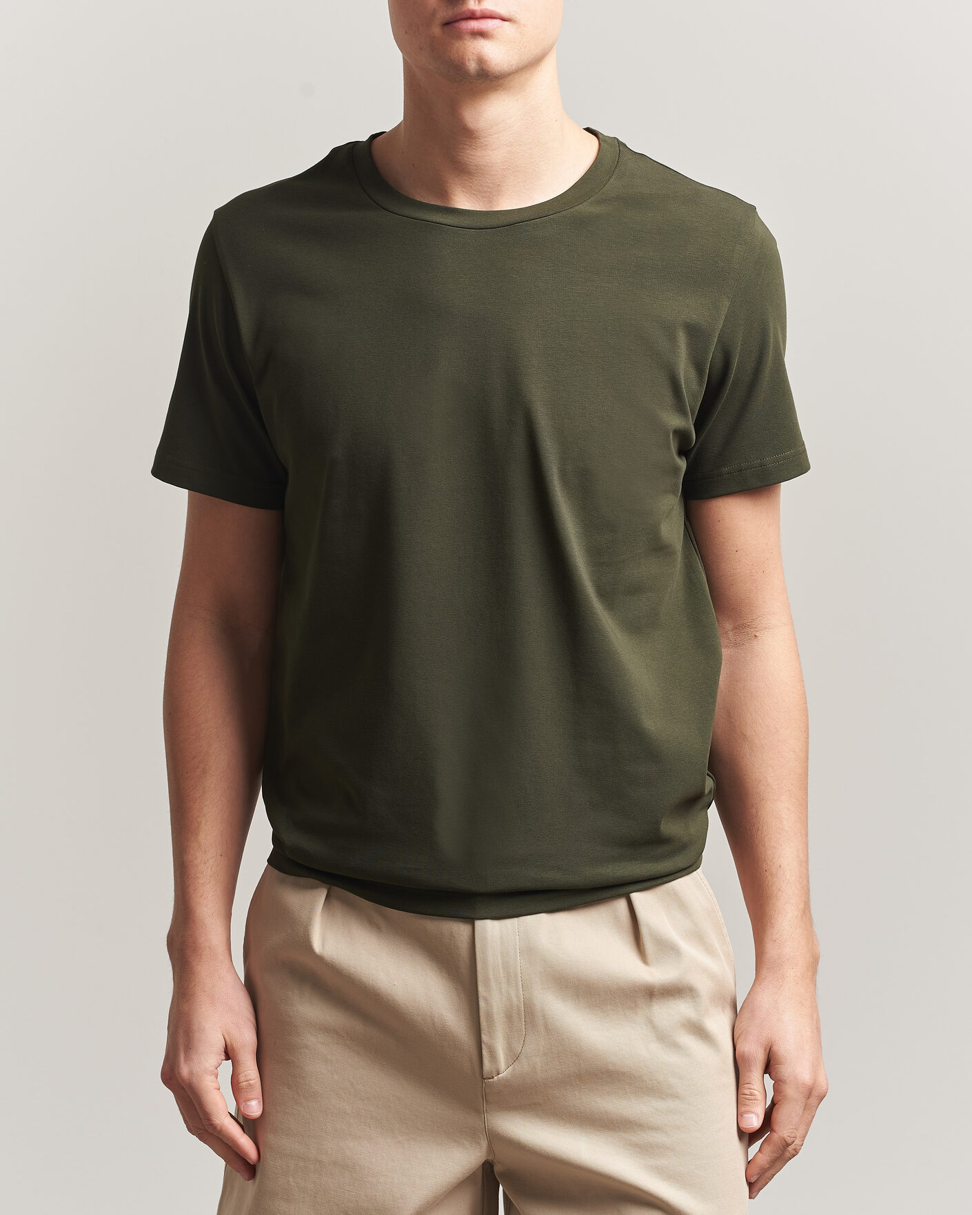 Hombres | Camisetas | Filippa K | Soft Lycra T-Shirt Midnight Olive