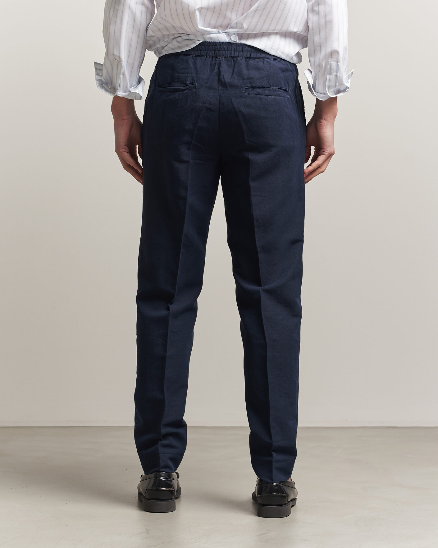 Hombres | Pantalones | Filippa K | Theo Relaxed Linen/Cotton Drawstring Trousers Navy