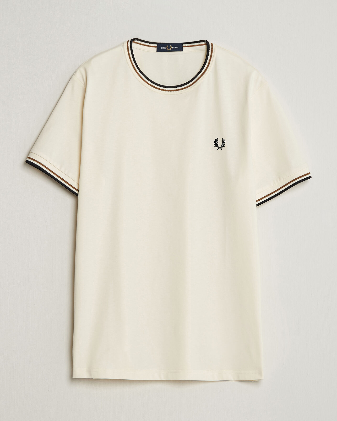 Hombres | Camisetas | Fred Perry | Twin Tipped T-Shirt Ecru