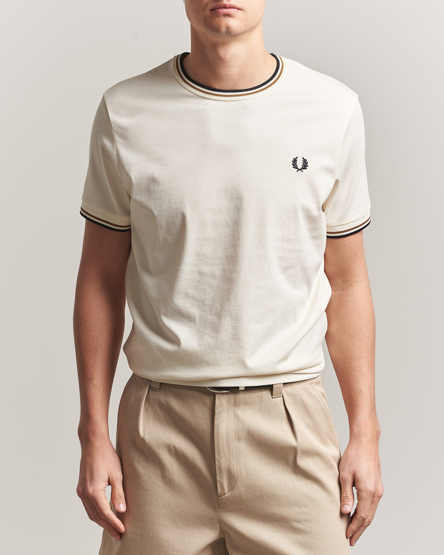 Hombres | Camisetas | Fred Perry | Twin Tipped T-Shirt Ecru