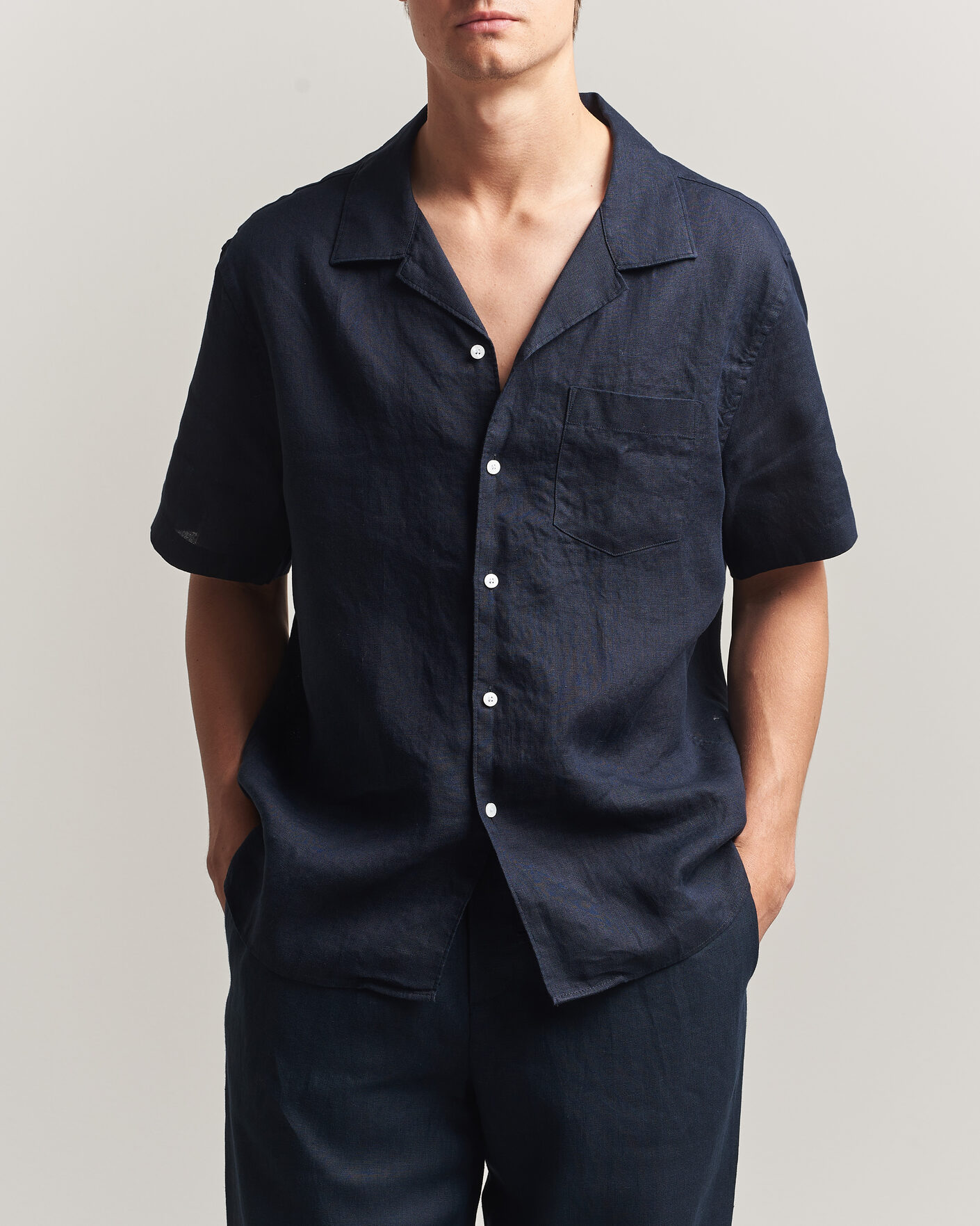 Hombres | Camisas | J.Lindeberg | Elio Linen Short Sleeve Shirt Navy