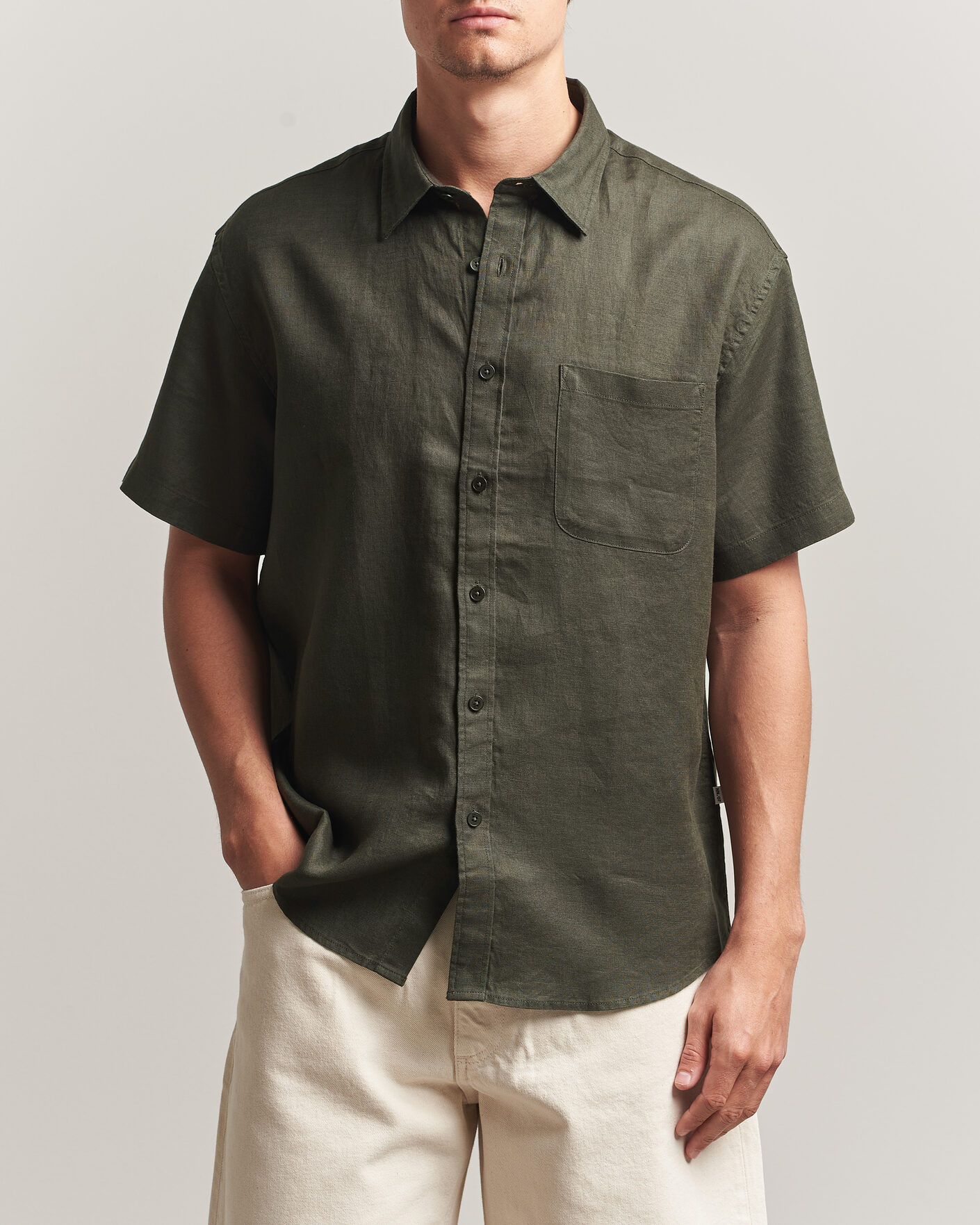 Hombres | Camisas | NN07 | Deon Linen Short Sleeve Shirt Dark Army