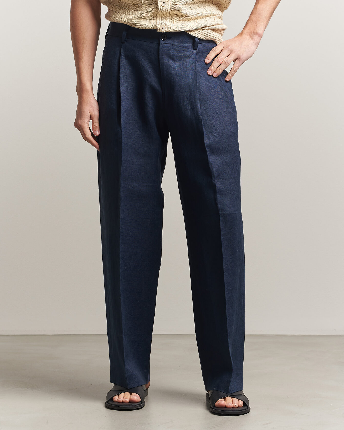 Hombres | Pantalones | NN07 | Justin Linen Double Pleated Trousers Navy Blue