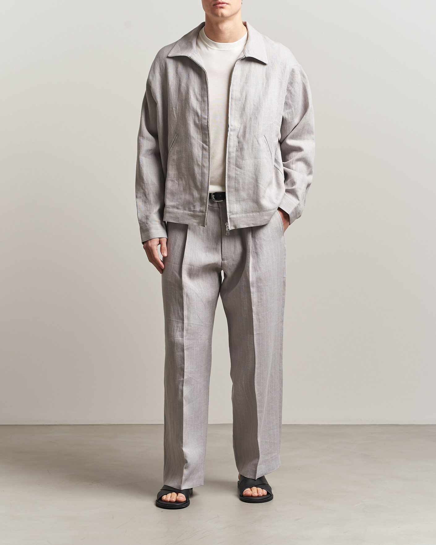 Hombres | Pantalones | NN07 | Kay Pinstriped Pleated Linen Trousers Grey