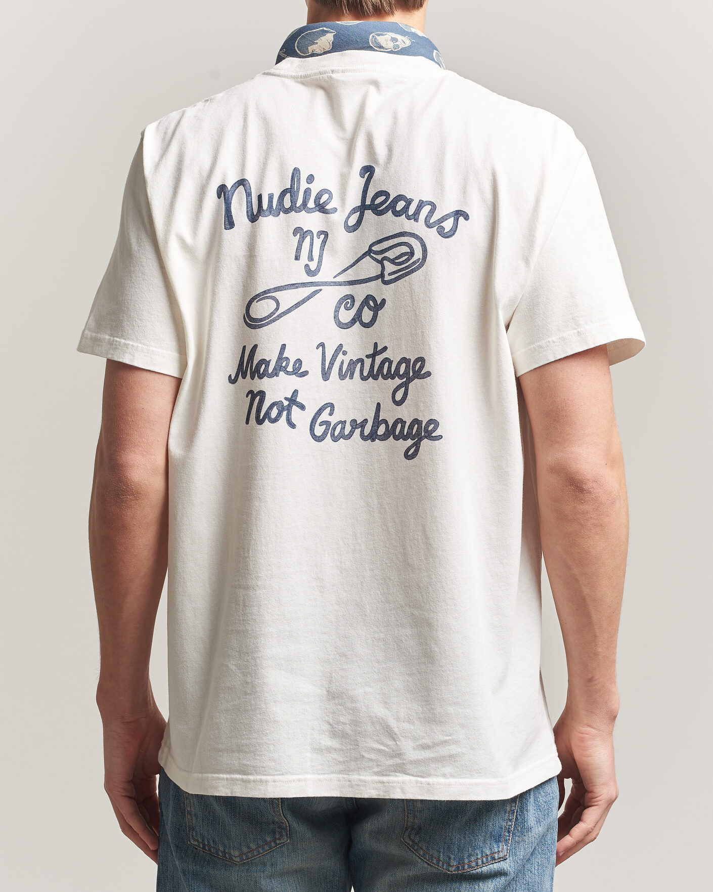 Hombres | Camisetas | Nudie Jeans | Roy NJCO Pin T-Shirt Chalk White