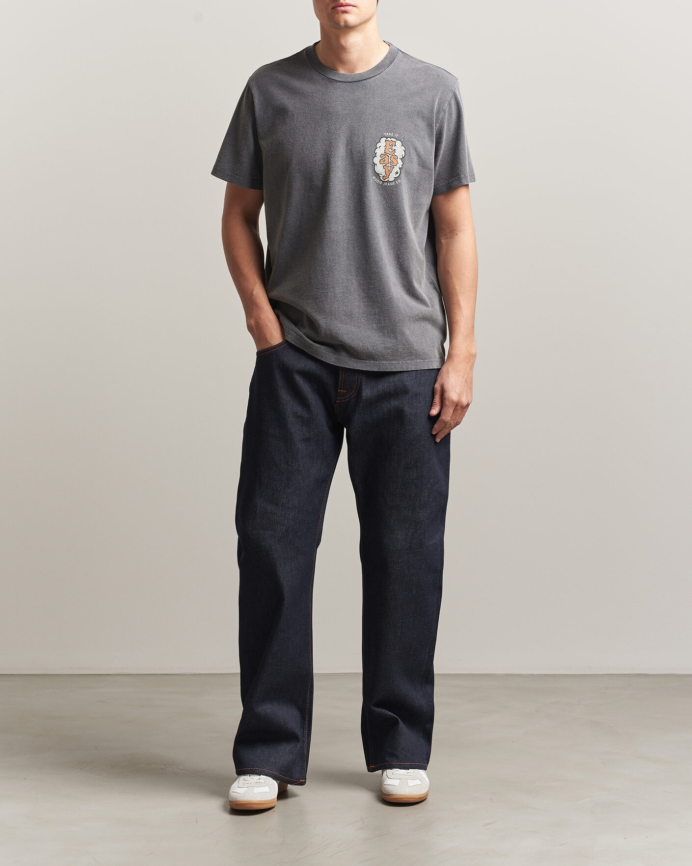 Hombres | Camisetas | Nudie Jeans | Roy Easy Cloud T-Shirt Antracite