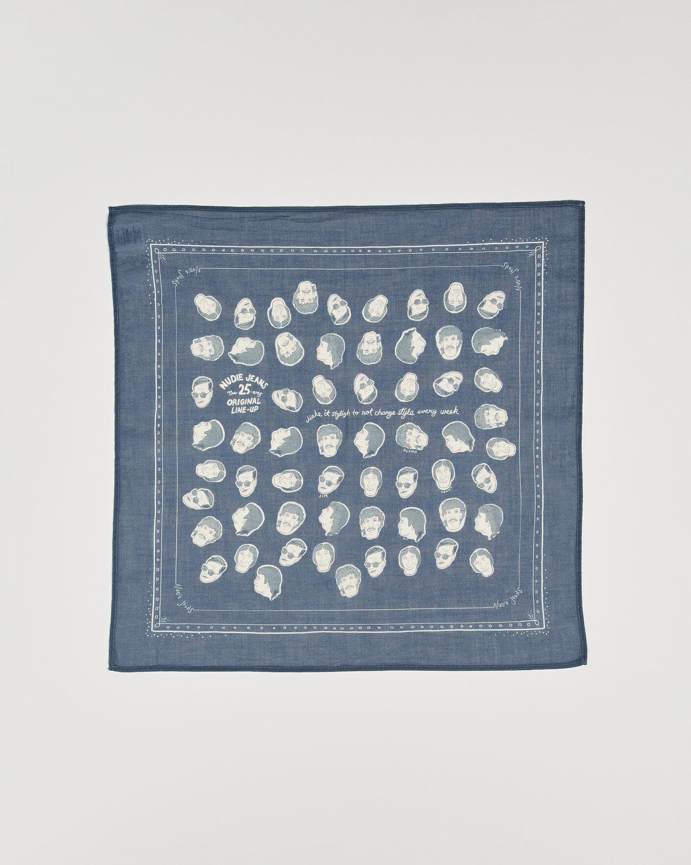 Hombres | Bufandas elegantes | Nudie Jeans | Ingrid OG Line-Up Bandana Blue