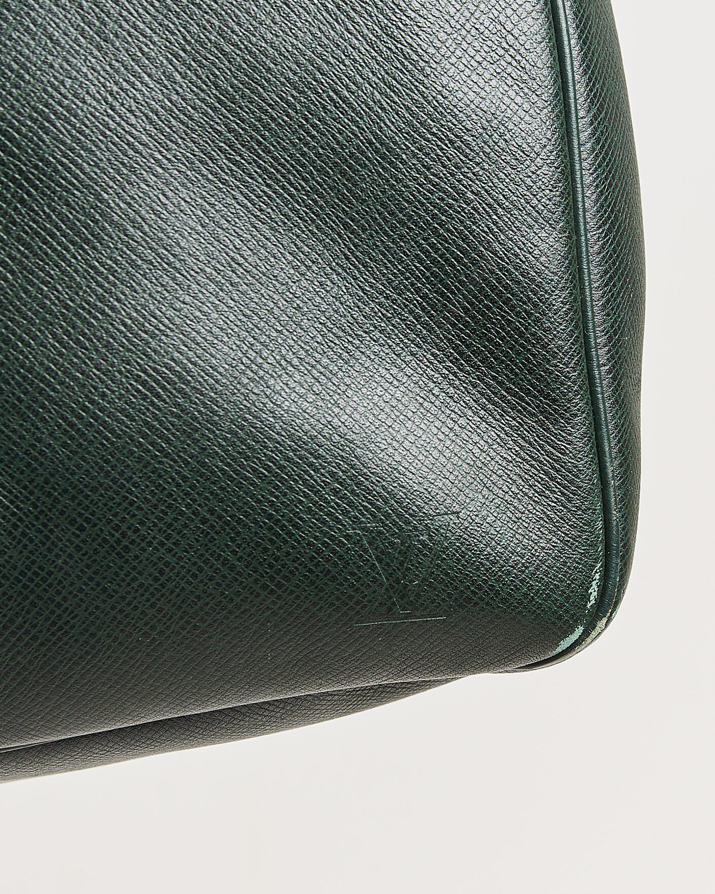 Hombres | Pre-Owned & Vintage Bags | Louis Vuitton Pre-Owned | Taiga Kendall Weekend Bag GM Green