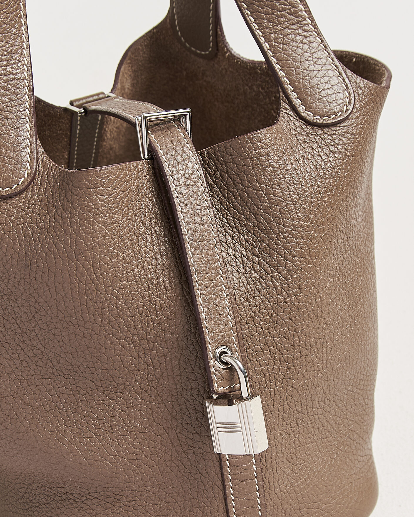 Hombres | Pre-Owned & Vintage Bags | Hermès Pre-Owned | Picotin Lock 18 Etoupe