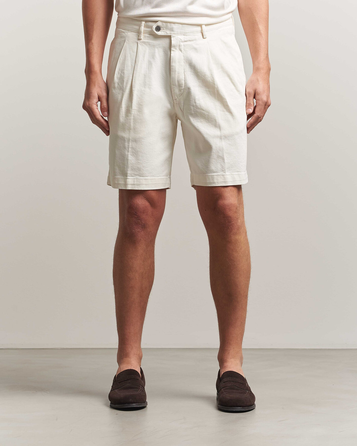 Hombres | Pantalones cortos | Oscar Jacobson | Tanker Pleat Shorts White