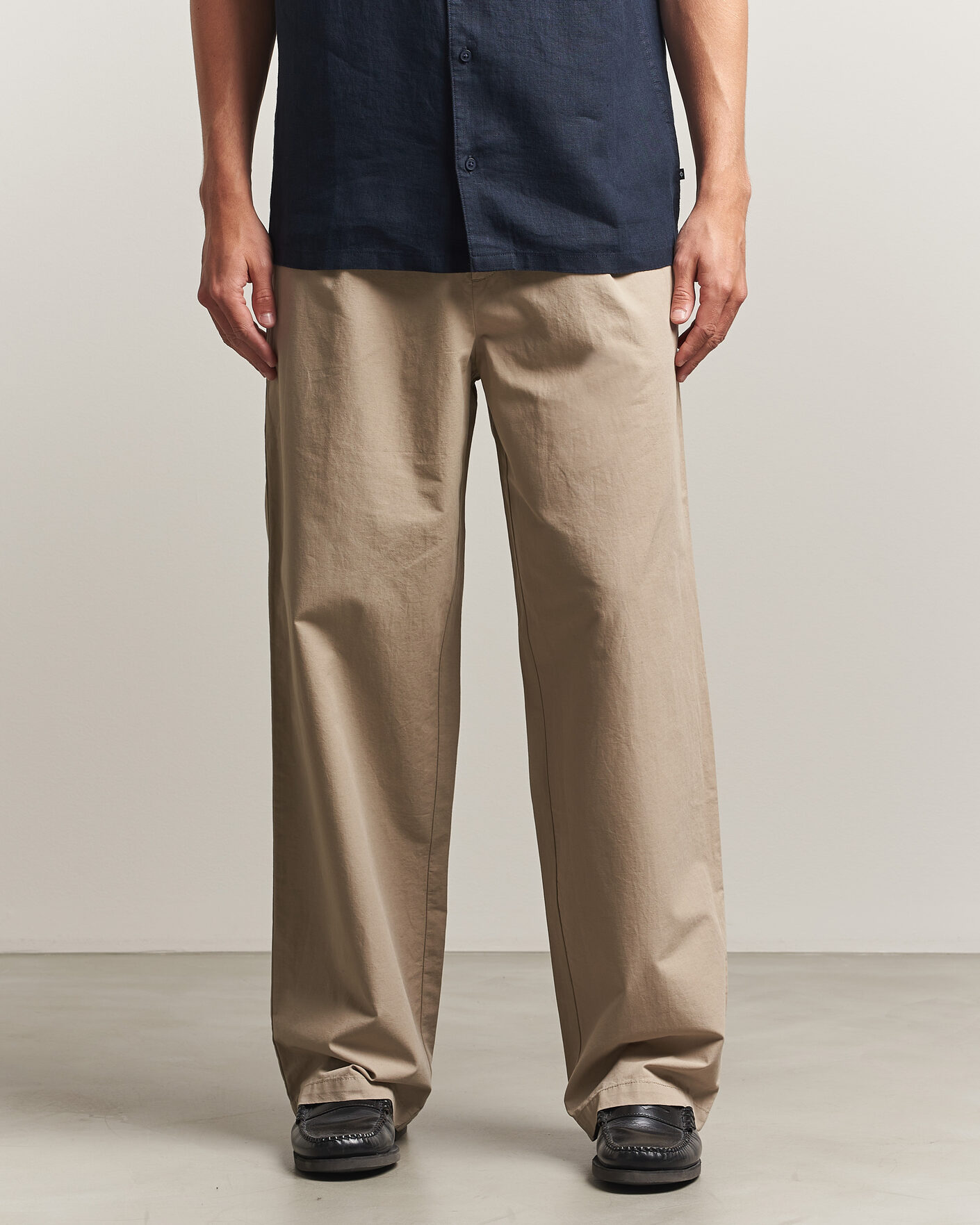 Hombres | Pantalones | Samsøe Samsøe | Valentin Cotton/Linen Pleated Trousers Aluminum