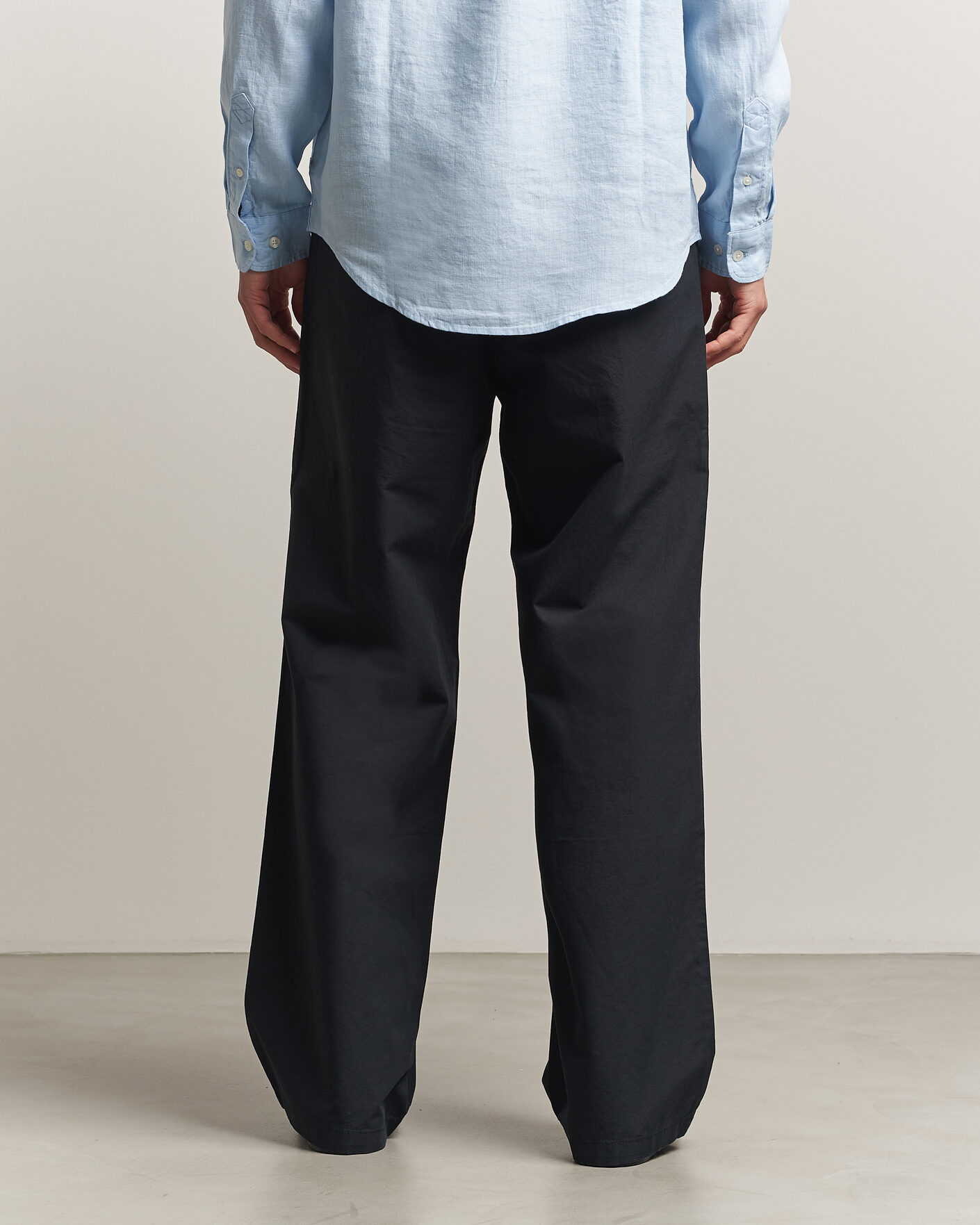 Hombres | Pantalones | Samsøe Samsøe | Valentin Cotton/Linen Pleated Trousers Black