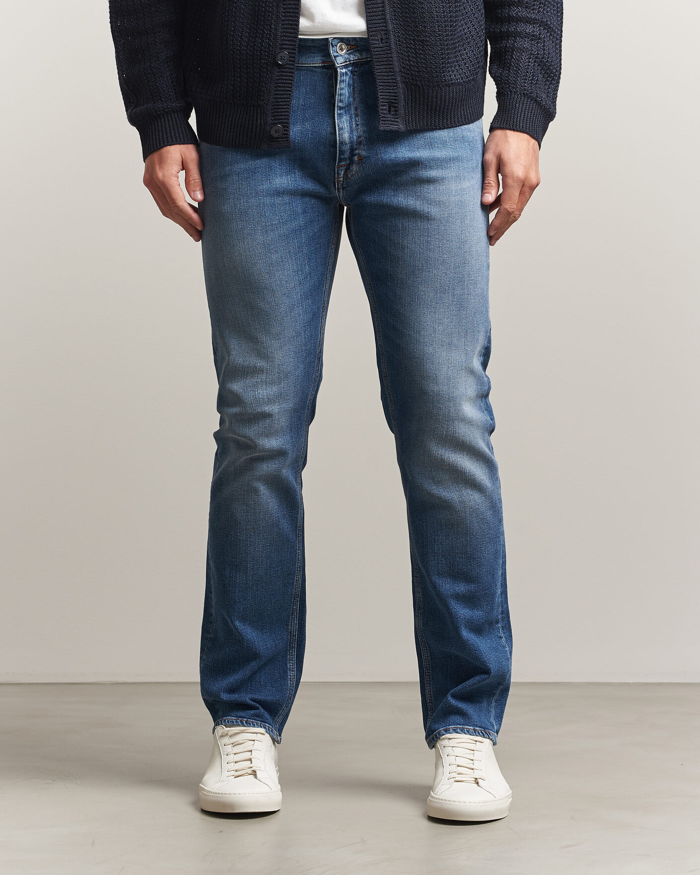 Hombres | Pantalones | Tiger of Sweden | Des Jeans Medium Blue