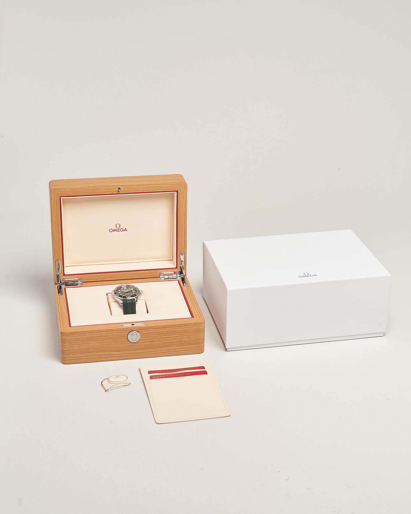 Hombres | Pre-Owned & Vintage Watches | Omega Pre-Owned | Seamaster  300M Diver 