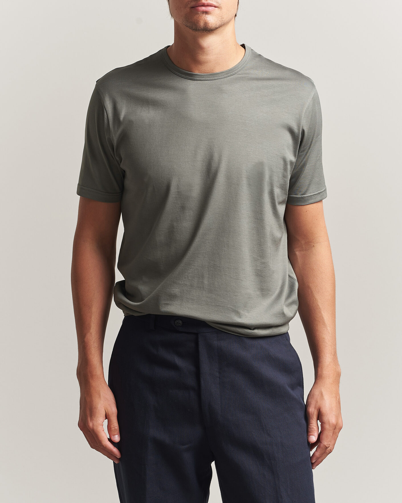 Hombres | Camisetas | Sunspel | Crew Neck Q82 Cotton T-Shirt Fossil Grey