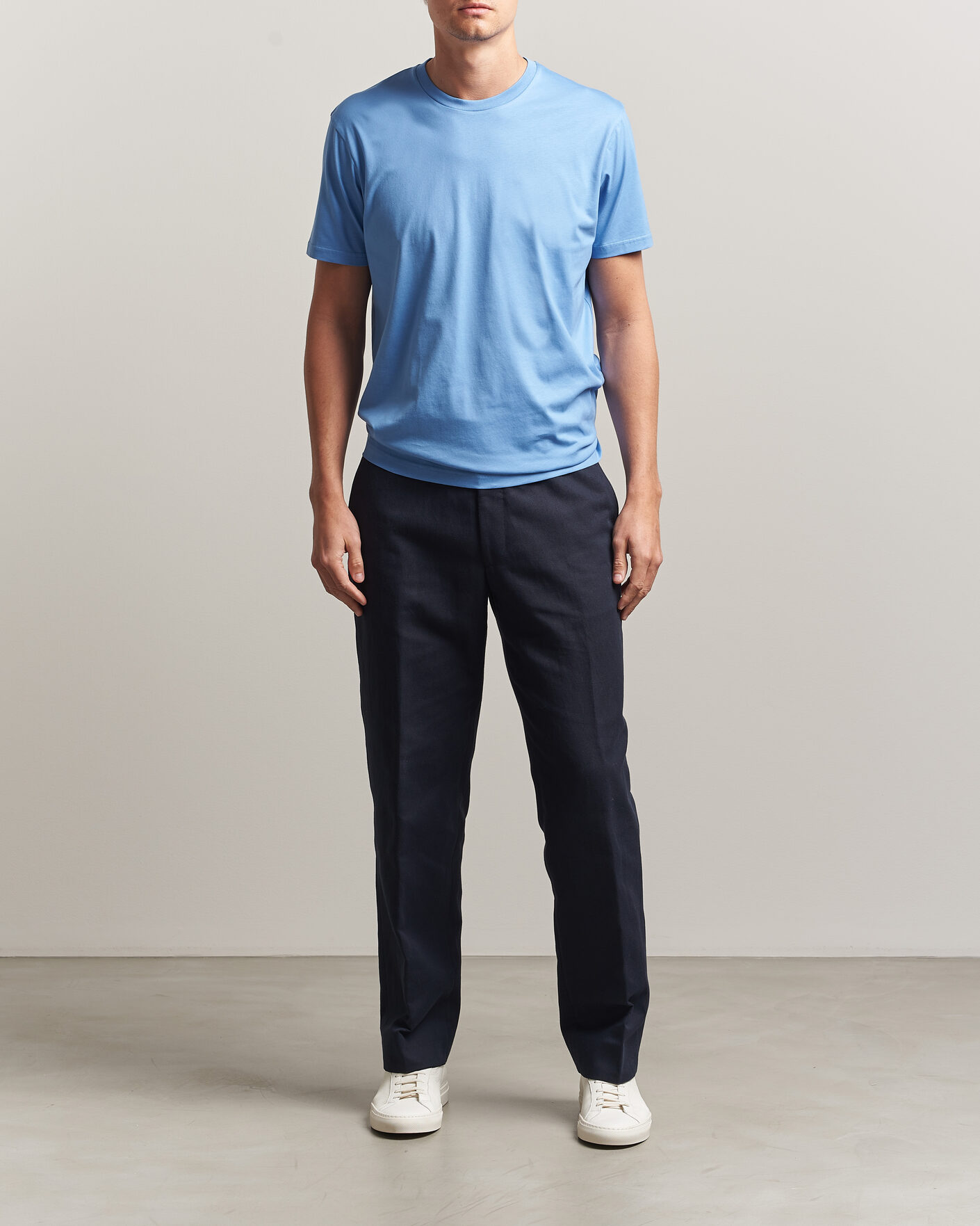 Hombres | Camisetas | Sunspel | Riviera Midweight T-Shirt Azure Blue