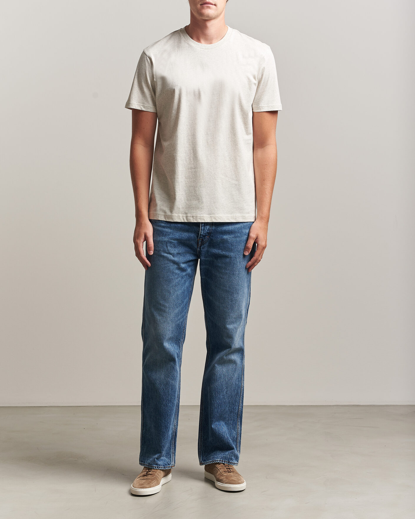 Hombres | Camisetas | Sunspel | Riviera Midweight T-Shirt Archive White