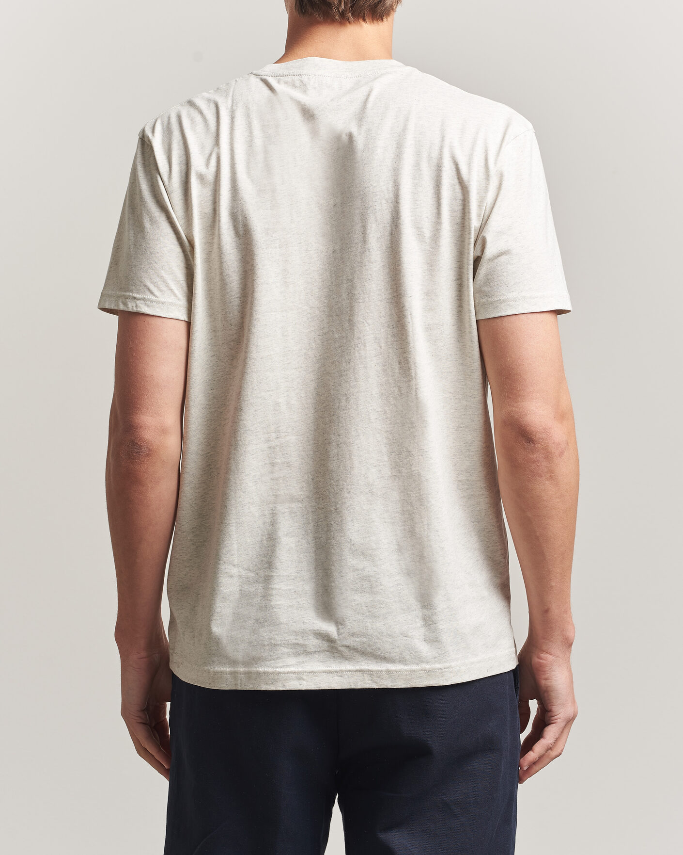 Hombres | Camisetas | Sunspel | Riviera Midweight T-Shirt Archive White