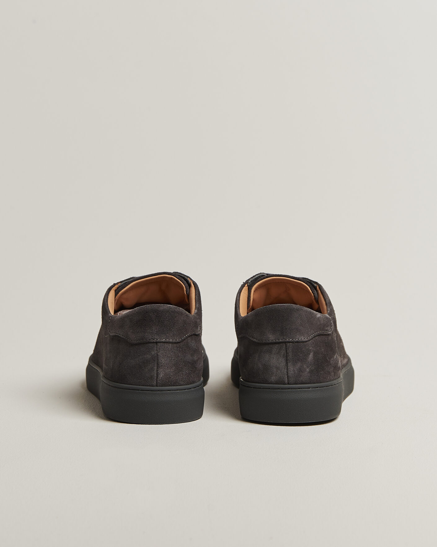 Hombres | Zapatillas | Myrqvist | Oaxen Monochrome III Sneakers Dark Grey Suede