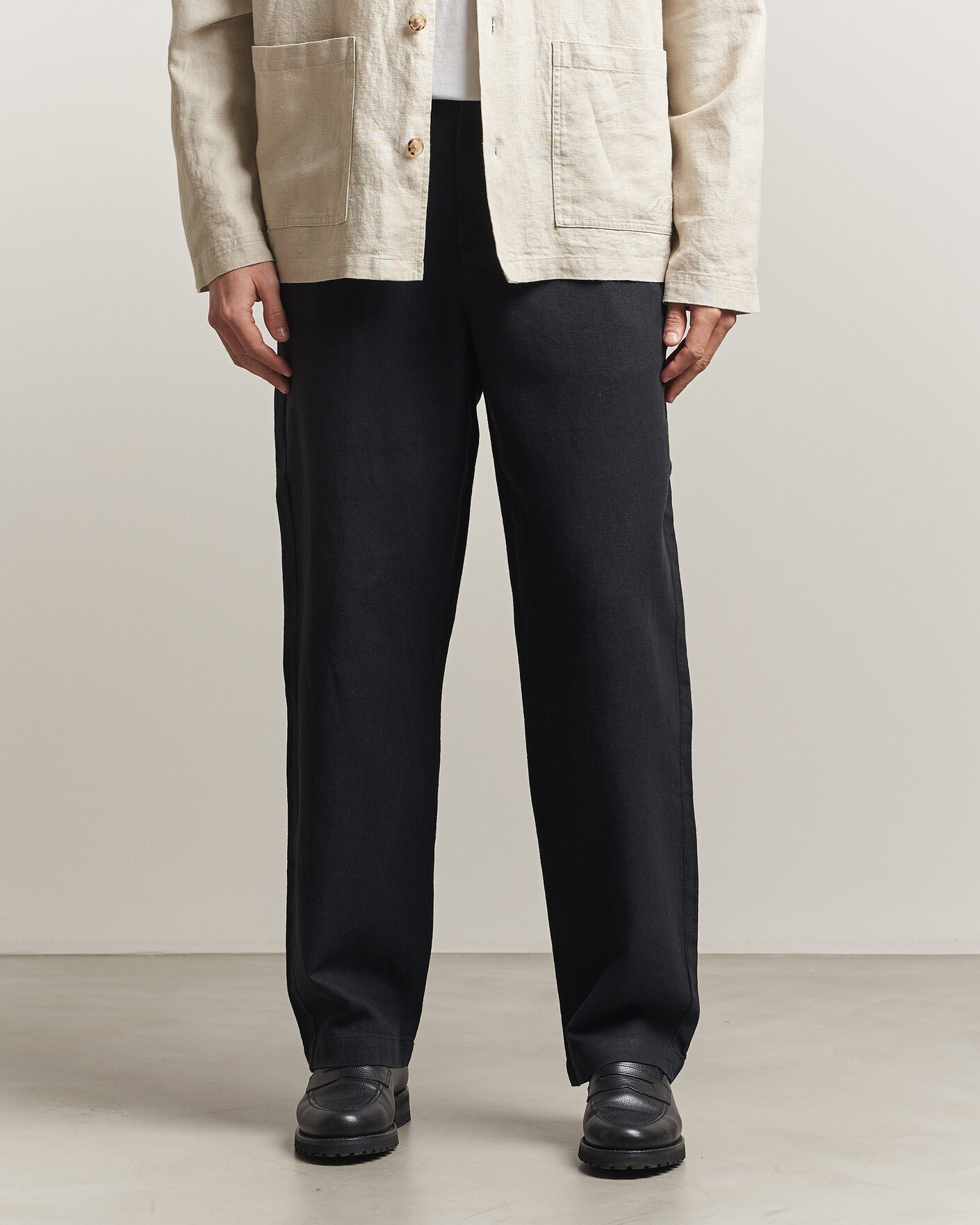 Hombres | Pantalones | LES DEUX | Linen Comfort Suit Pants Black