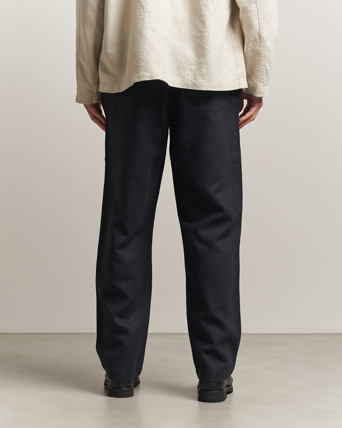 Hombres | Pantalones | LES DEUX | Linen Comfort Suit Pants Black