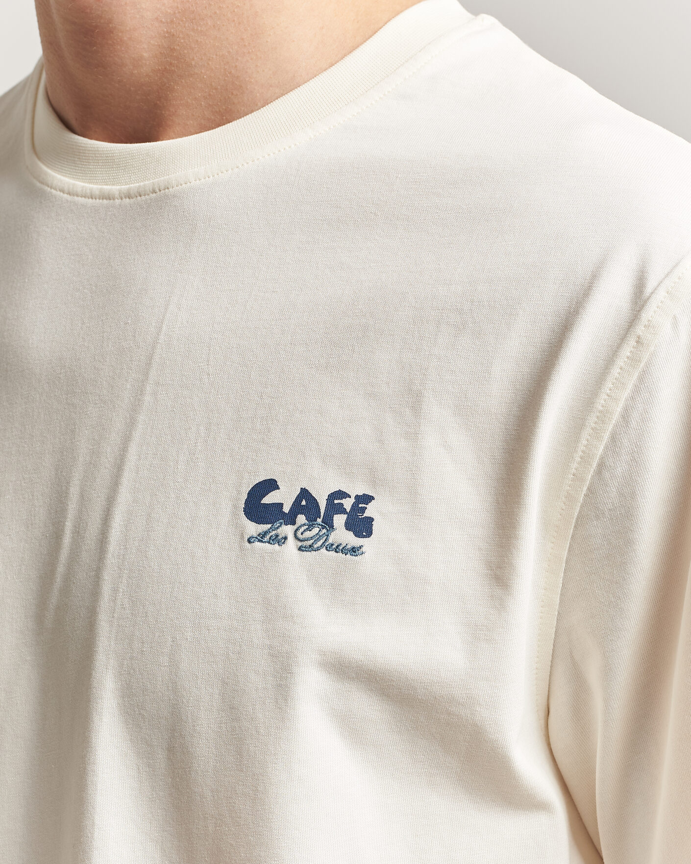 Hombres | Camisetas | LES DEUX | Café Backprint T-Shirt Light Ivory