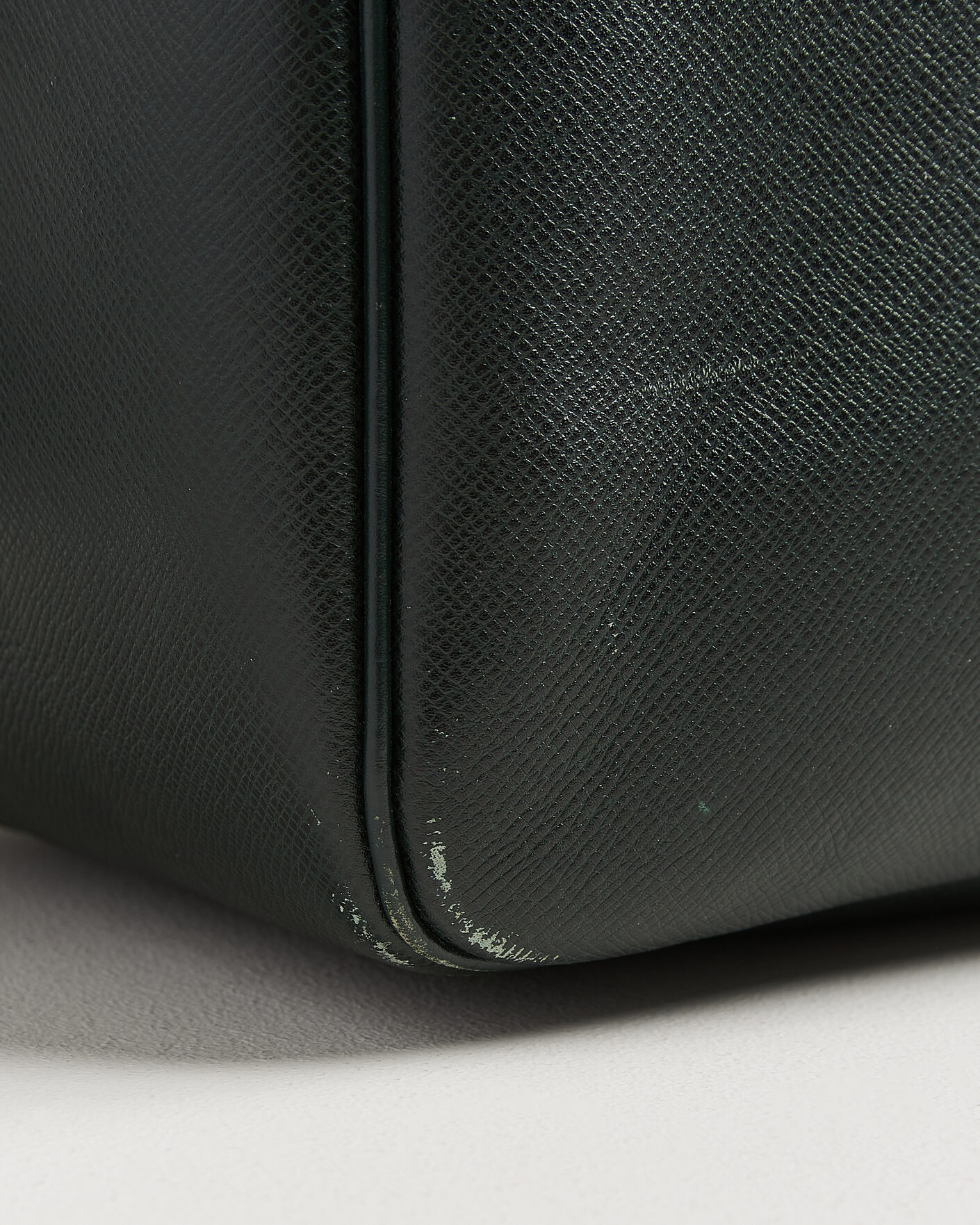 Hombres | Pre-Owned & Vintage Bags | Louis Vuitton Pre-Owned | Taiga Kendall GM Bag Green