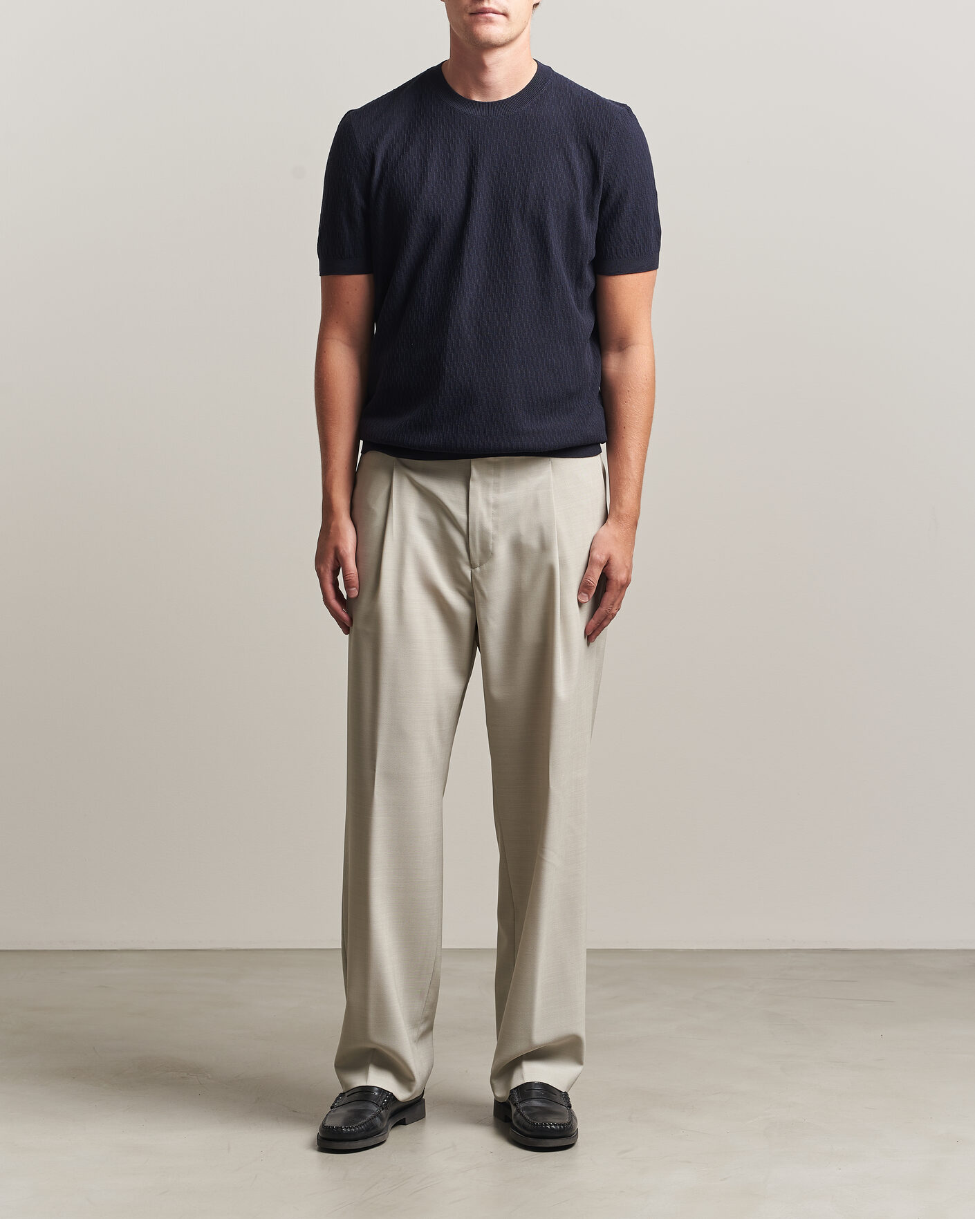 Hombres | Pantalones | BOSS BLACK | Pat Pleated Wool Trousers Light Beige