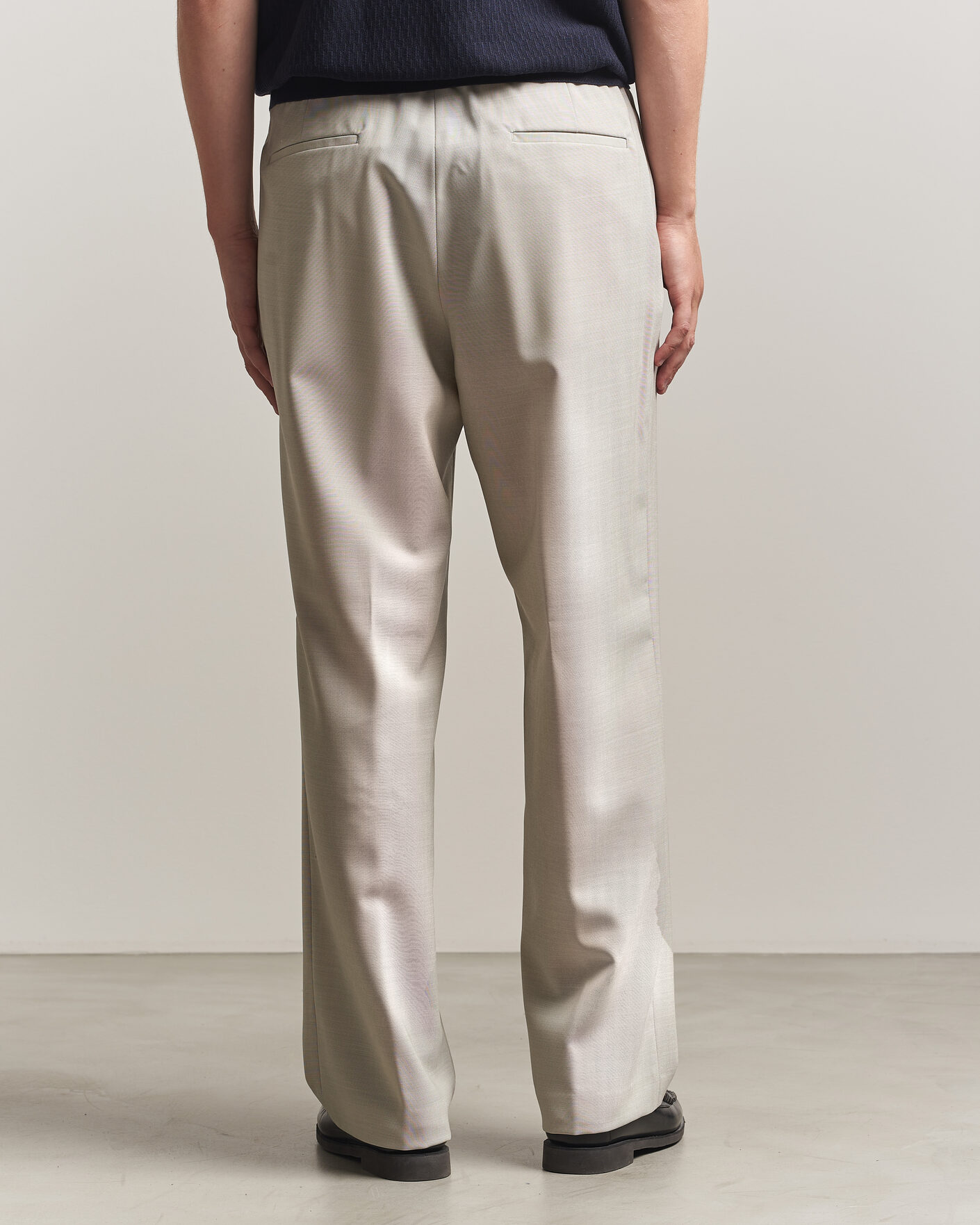 Hombres | Pantalones | BOSS BLACK | Pat Pleated Wool Trousers Light Beige