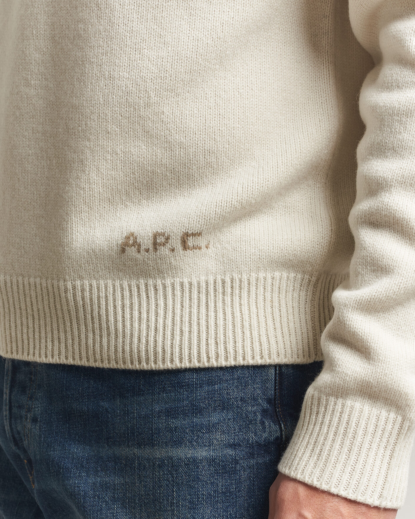Hombres | Jerséis y prendas de punto | A.P.C. | Edmond Wool Knitted Sweater Ecru