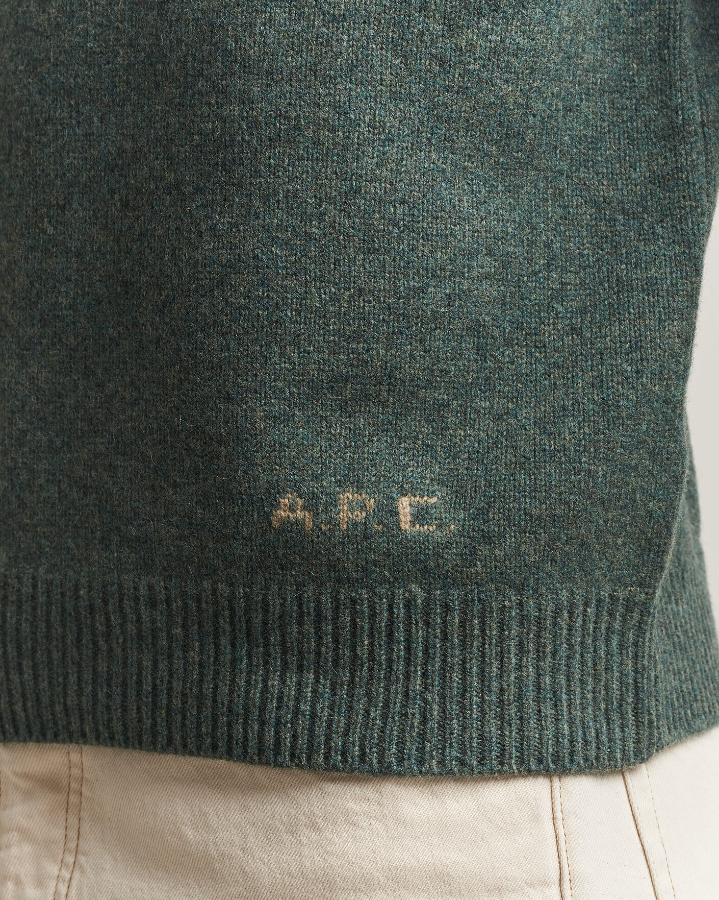 Hombres | Jerséis y prendas de punto | A.P.C. | Edmond Wool Knitted Sweater Green Melange