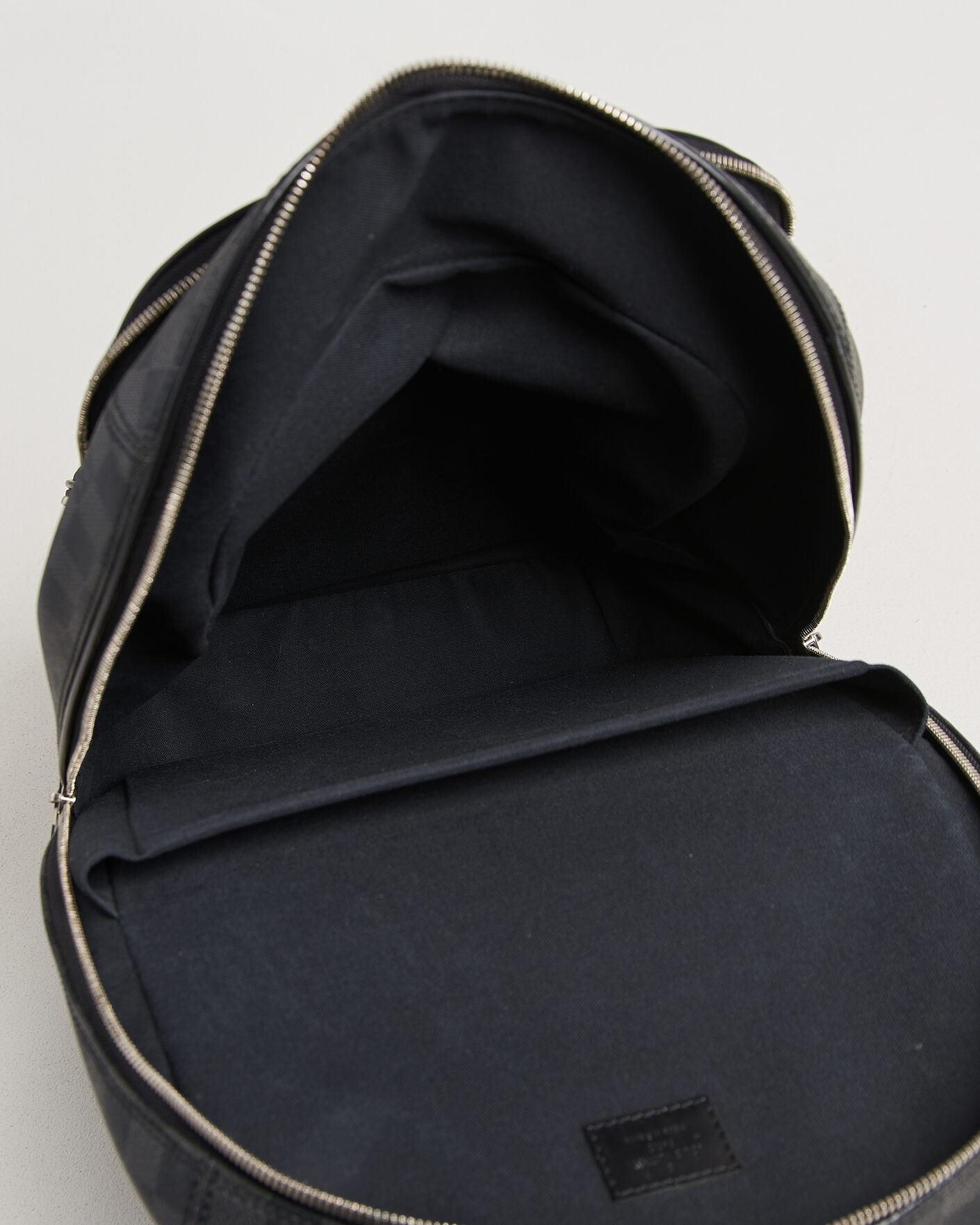 Hombres | Louis Vuitton Pre-Owned Michael Backpack Damier Graphite Damier Graphite | Louis Vuitton Pre-Owned | Michael Backpack Damier Graphite Damier Graphite