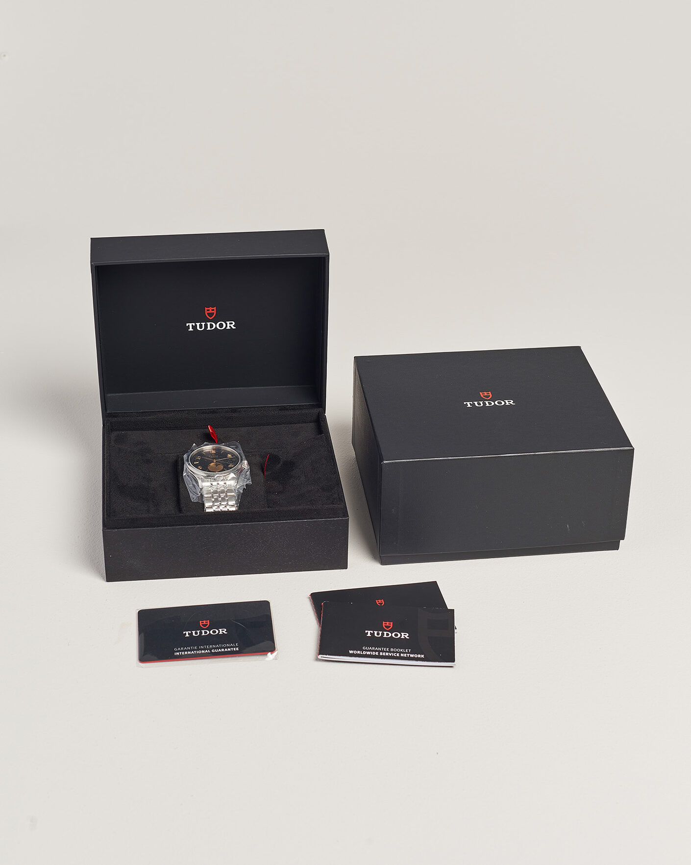 Hombres | Pre-Owned & Vintage Watches | Tudor Pre-Owned | 1926 Luna