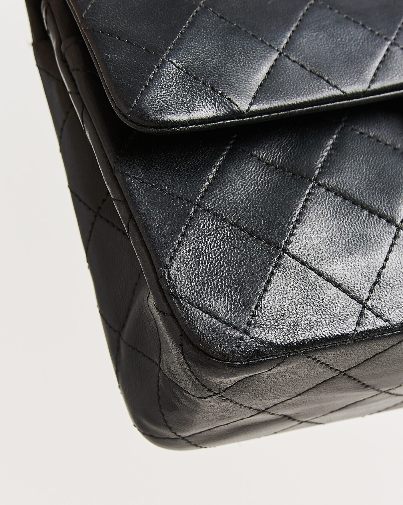 Hombres | Chanel Pre-Owned Classic Small Double Flap Bag Black | Chanel Pre-Owned | Classic Small Double Flap Bag Black