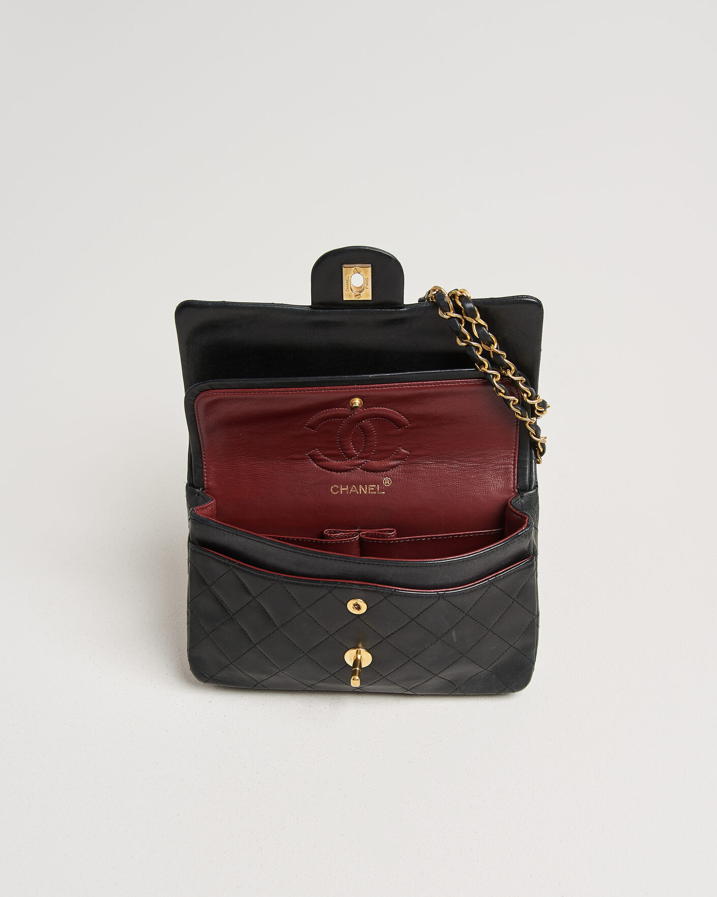 Hombres | Chanel Pre-Owned Classic Small Double Flap Bag Black | Chanel Pre-Owned | Classic Small Double Flap Bag Black